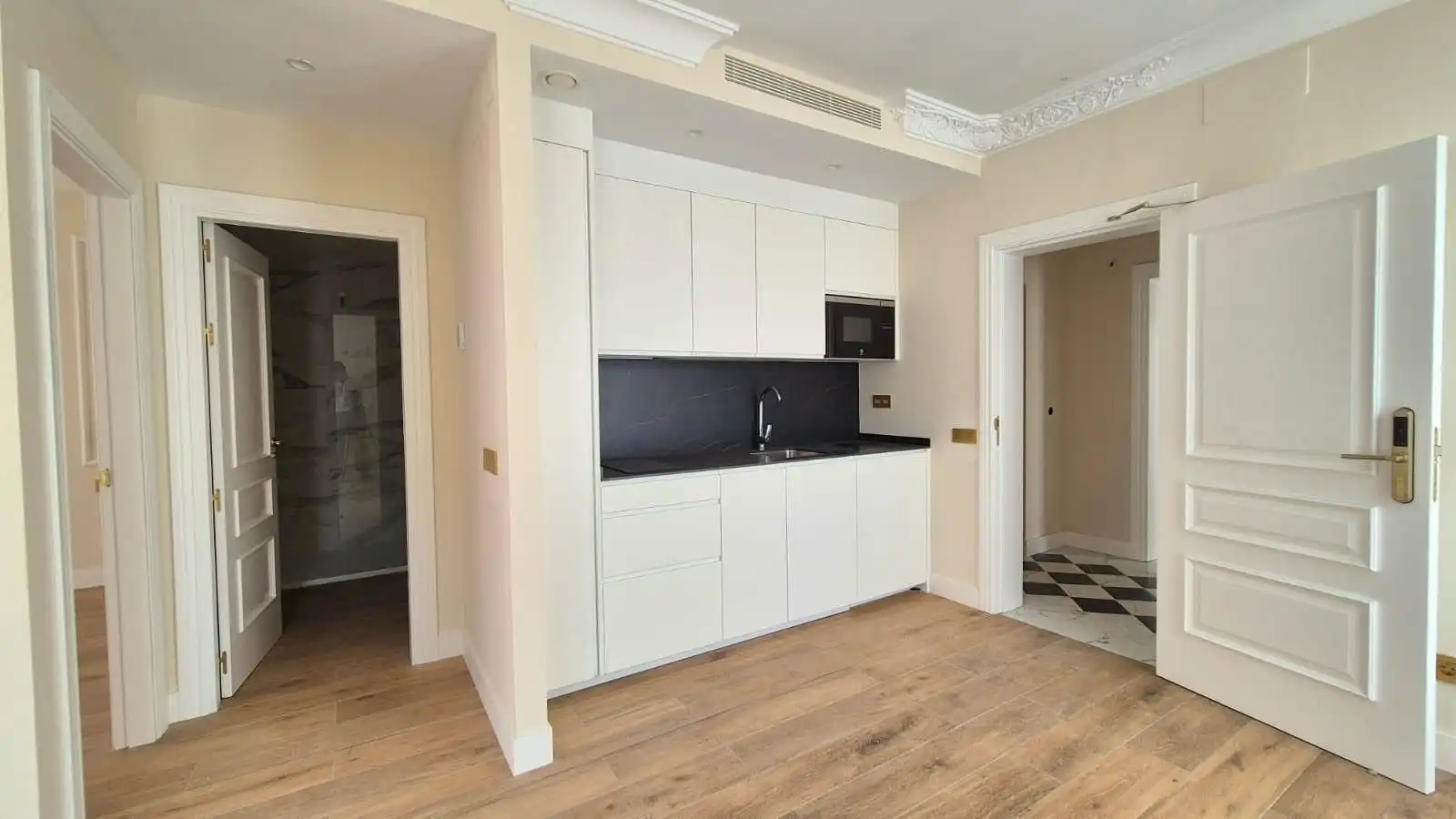 Inmuebles singulares con ascensor en venta en Estepona Pueblo, imagen 15