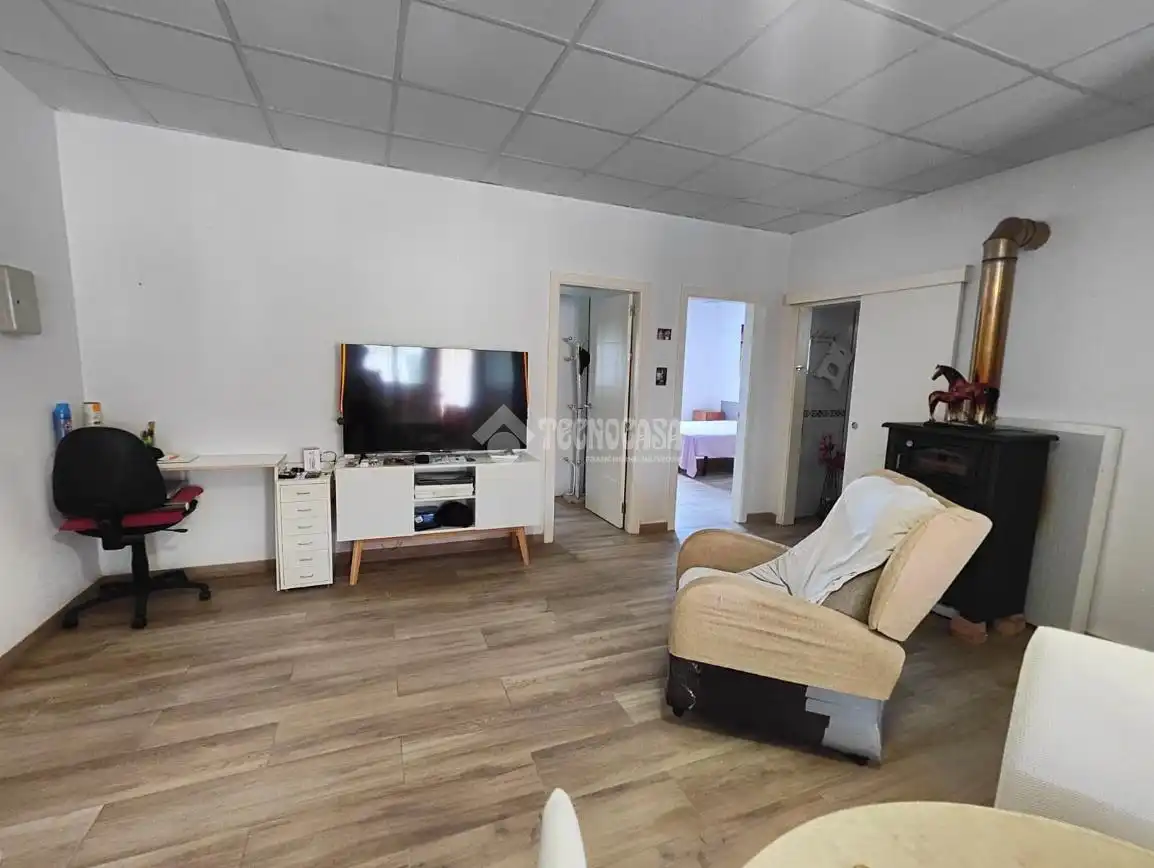 Casa rústica amb jardí en venda a Los Palacios y Villafranca, imagen 2
