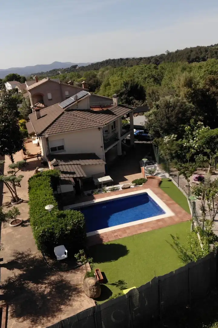 Piscina de Casa o xalet en venda en Cànoves I Samalús amb Calefacció