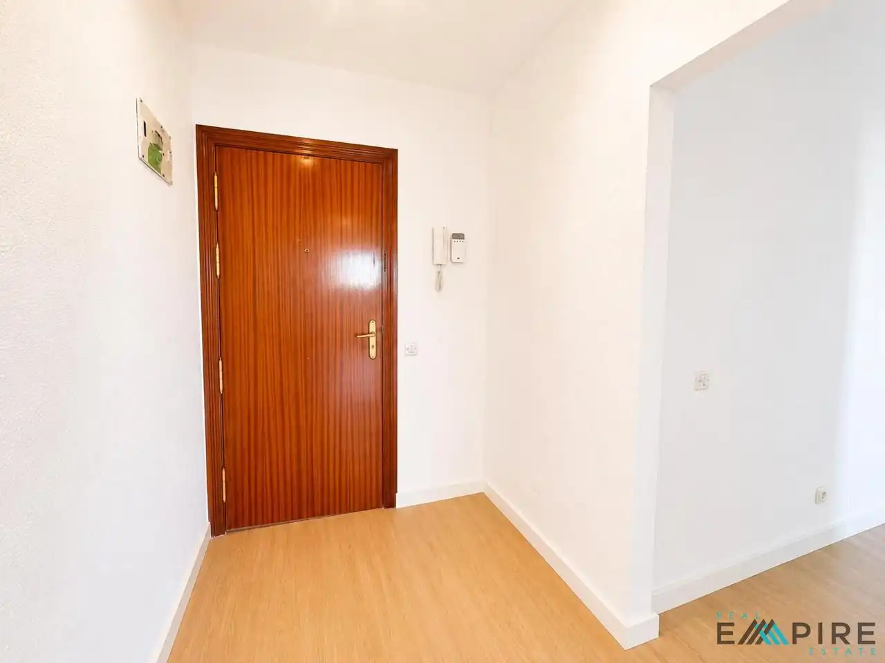 Flat for sale in Parla  with Air Conditioner and Terrace