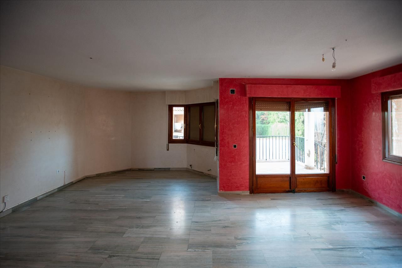 Single-family semi-detached for sale in Iciar Bollain, PAU 2-600