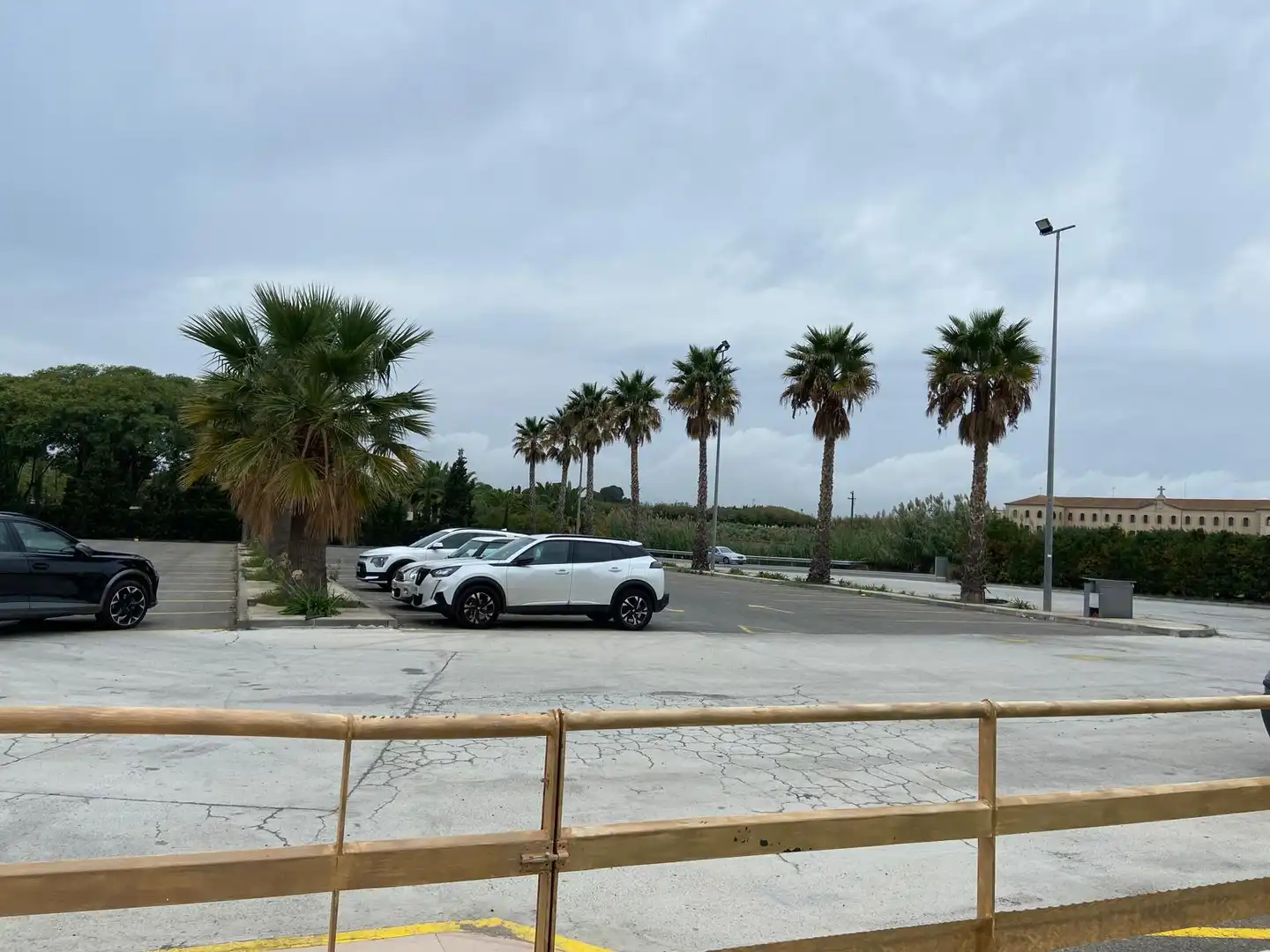 Parking de Local de alquiler en Cambrils con Aire acondicionado, Calefacción y Terraza