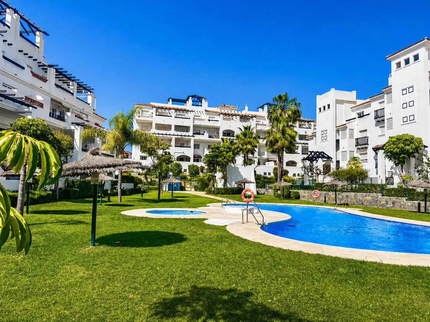 Vista exterior de Apartamento en venta en Torrox con Aire acondicionado, Calefacción y Terraza