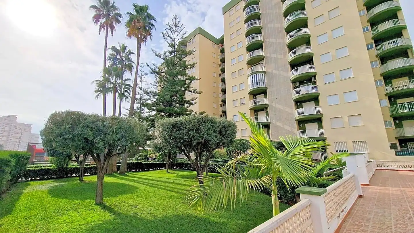 Apartamento de alquiler en De La Rioja, 125, Playa de Gandia