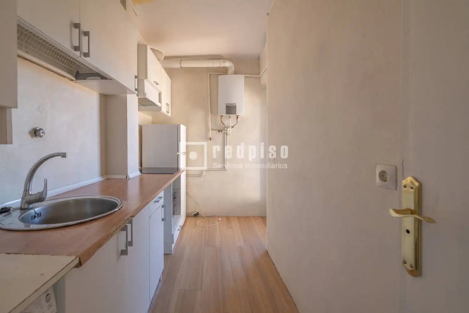 Küche von Wohnung zum Verkauf in Madrid mit Klimaanlage, Heizung und Privatgarten