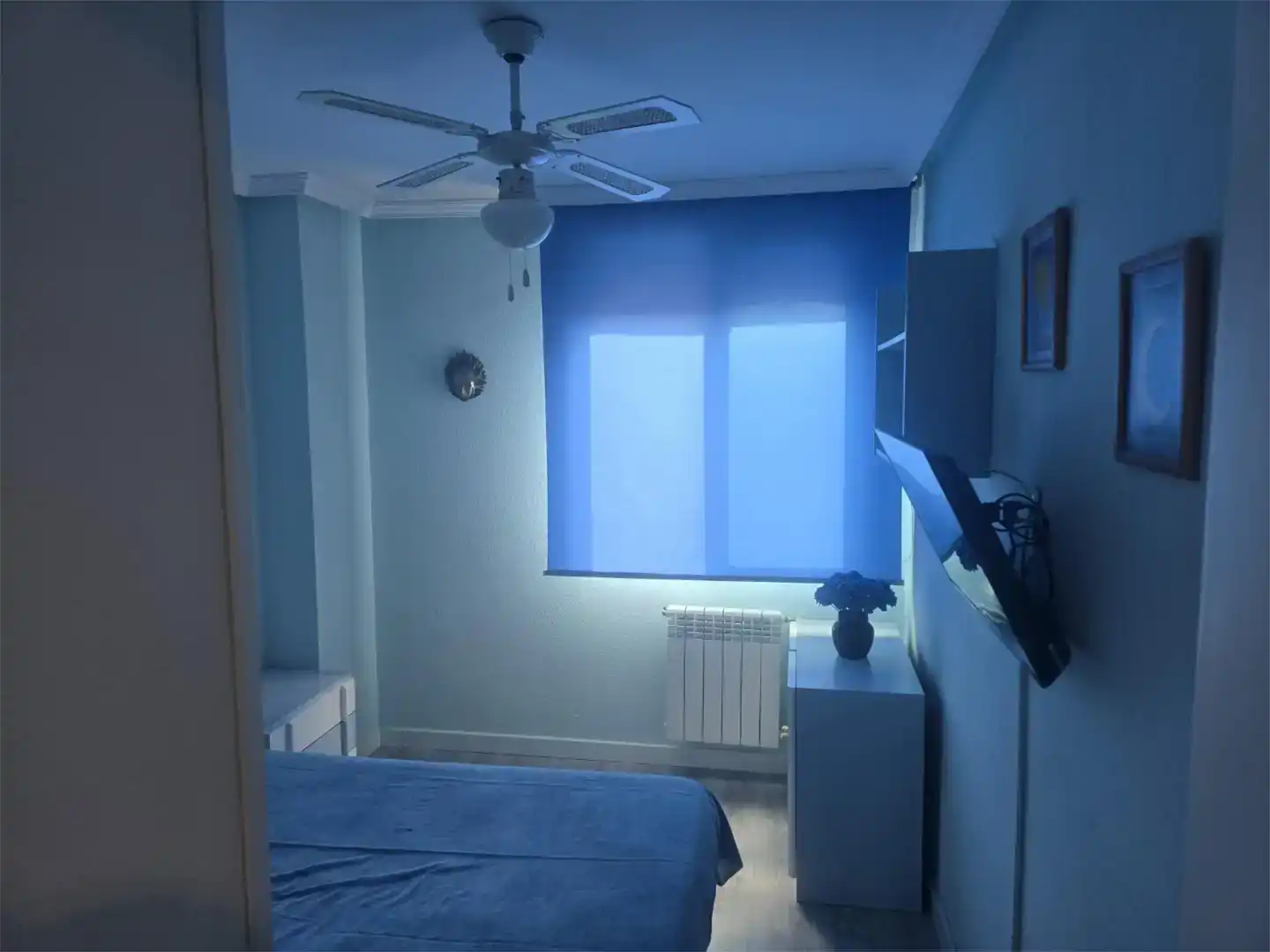 Habitación de Piso para compartir en Madrid con Parquet, Piscina y Amueblado