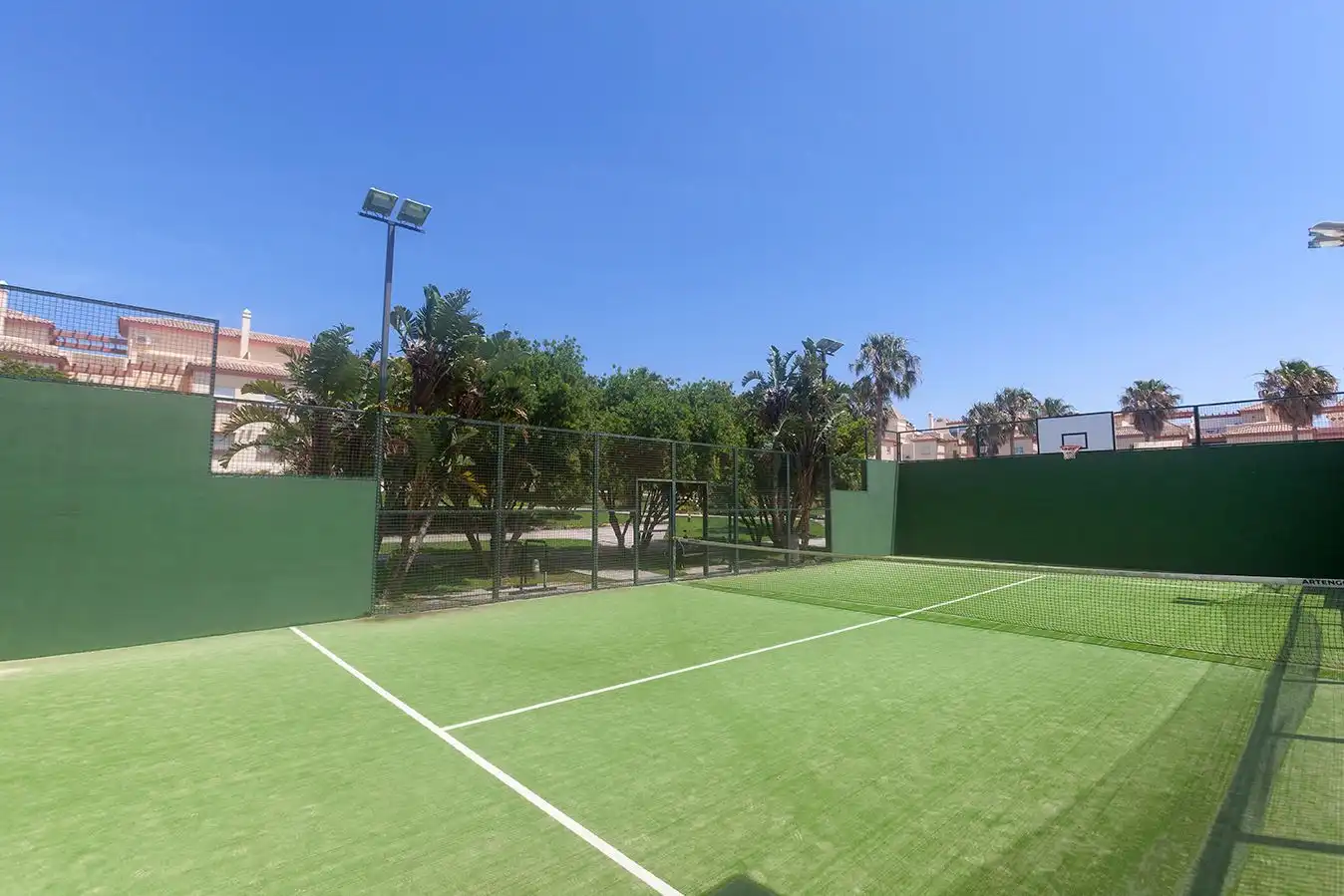 Jardín de Casa adosada en venta en Tarifa con Aire acondicionado, Calefacción y Jardín privado