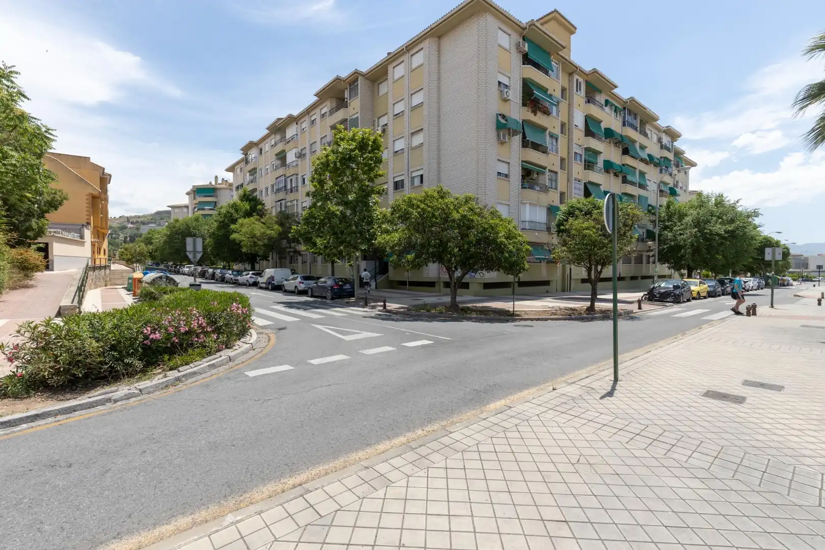 Exterior view of Houses for sale in Granada  with Air Conditioner, Heating and Storage room