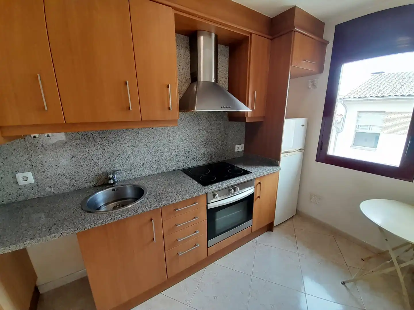 Cocina de Piso en venta en Olot con Calefacción, Trastero y Balcón