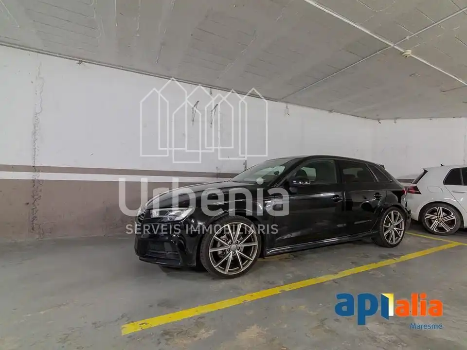 Parking de Piso en venta en Pineda de Mar con Calefacción y Terraza