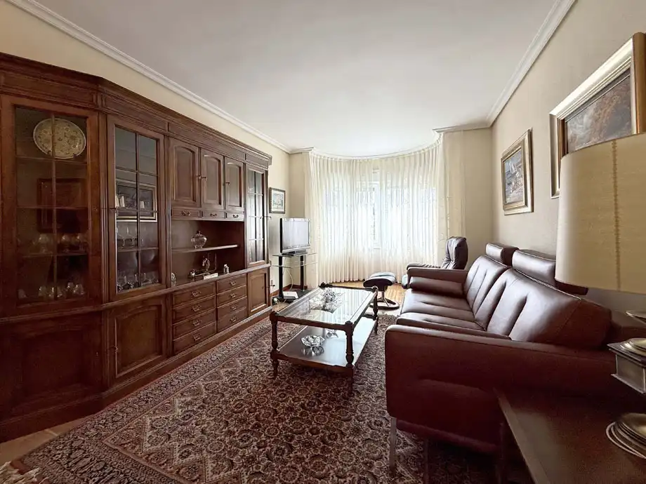 Wohnzimmer von Wohnung zum Verkauf in Vitoria - Gasteiz mit Heizung, Parkett und Terrasse