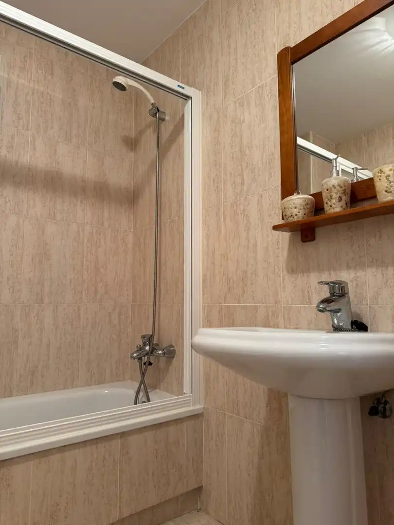 Baño de Apartamento en venta en Rota con Jardín privado, Terraza y Trastero
