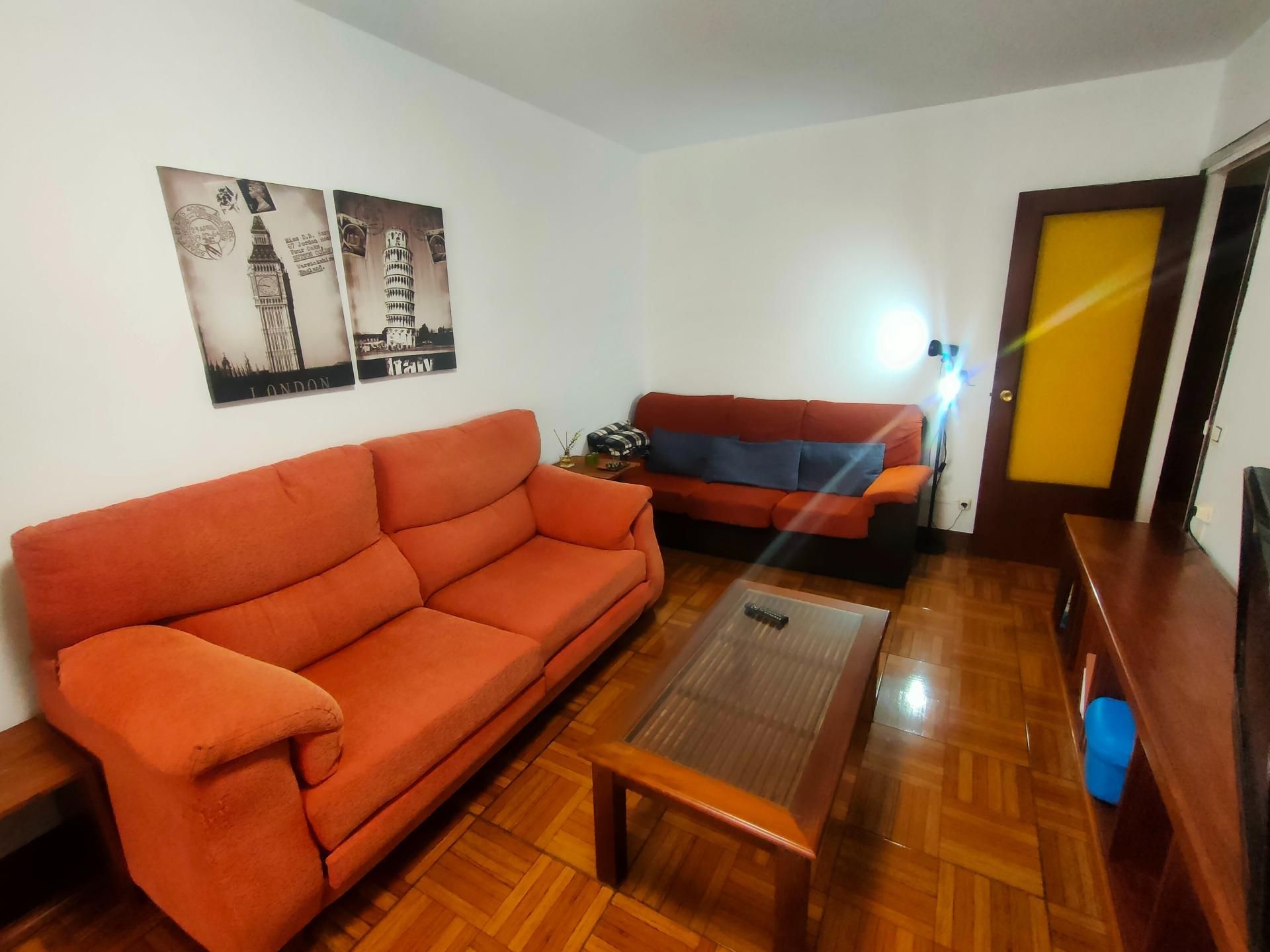 Sala de estar de Piso de alquiler en Santander con Calefacción