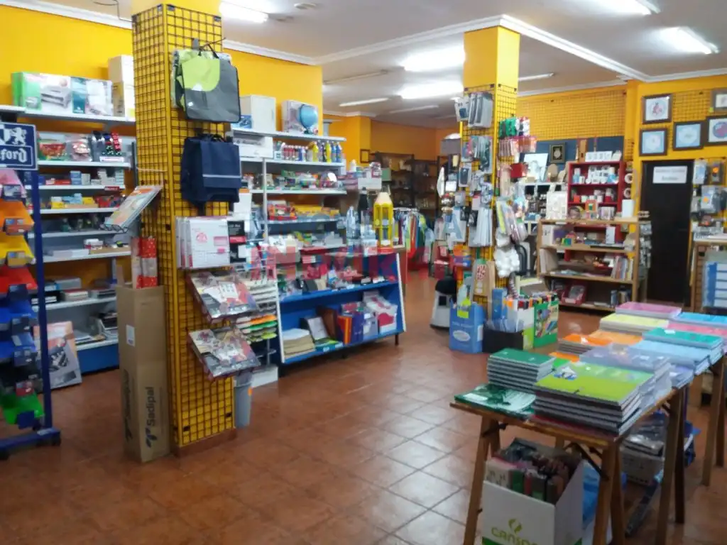 Gewerbefläche zum Verkauf in Navalmoral de la Mata, imagen 3