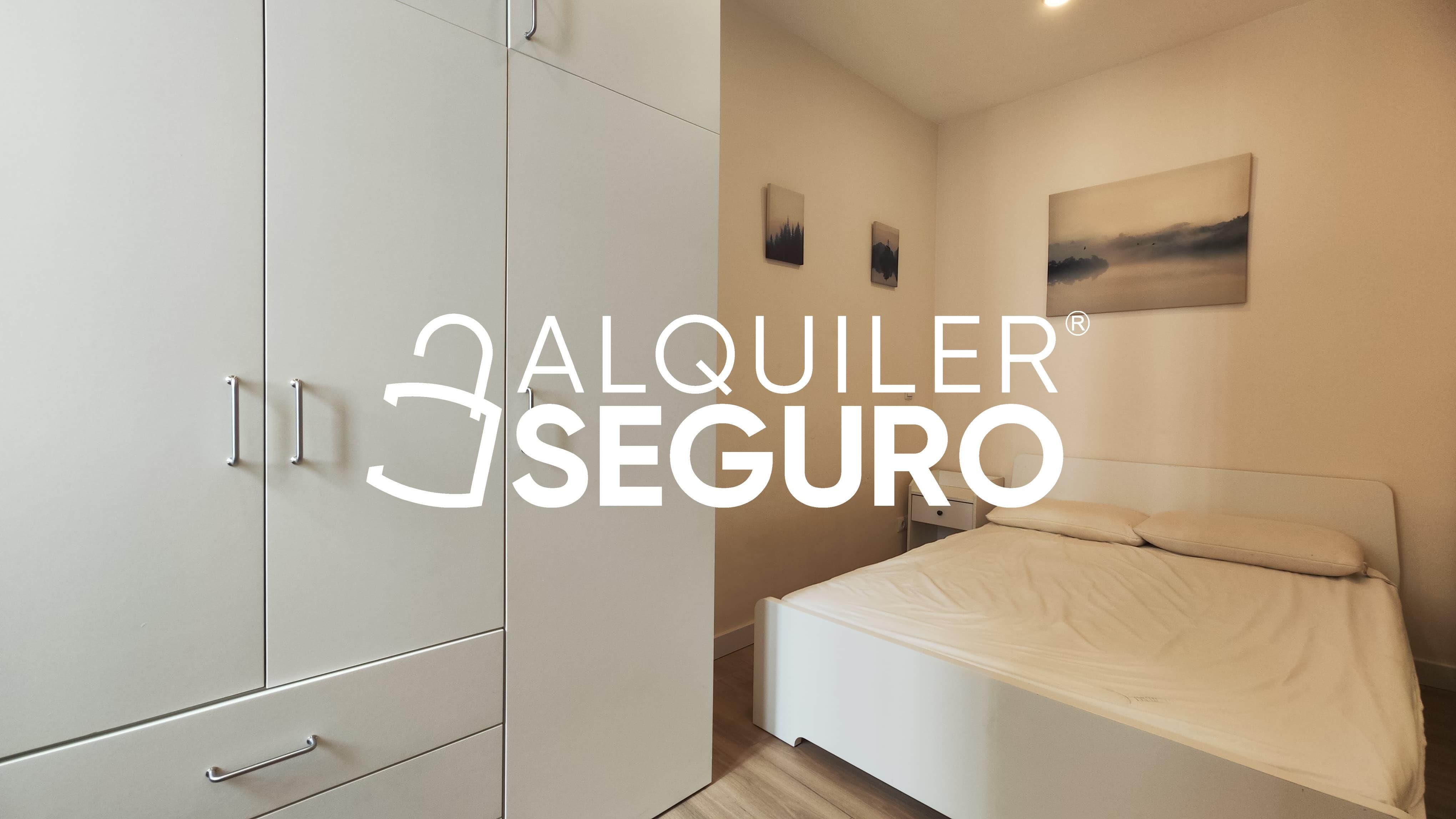 Habitación de Piso de alquiler en  Madrid Capital con Aire acondicionado, Calefacción y Amueblado