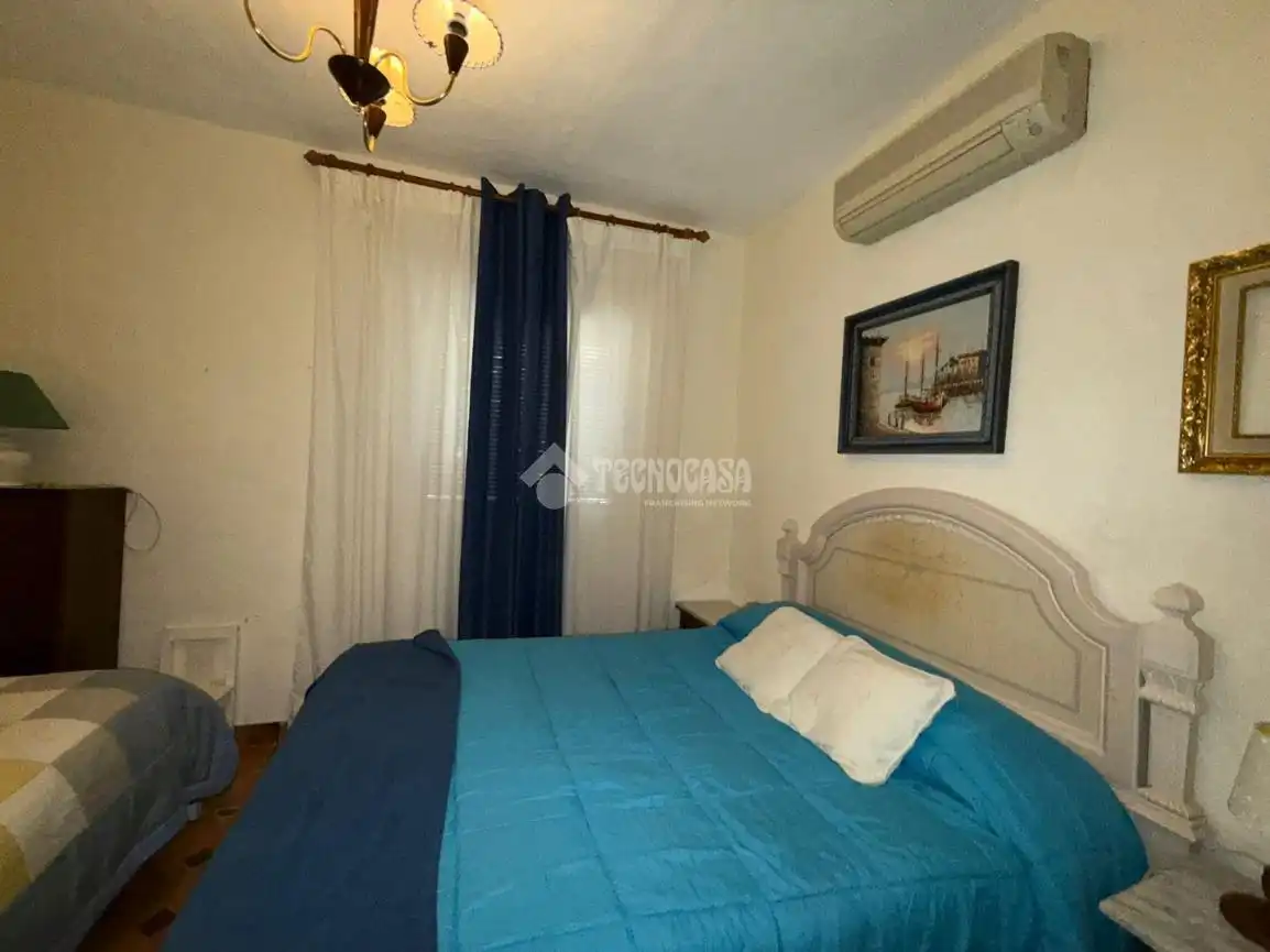 Schlafzimmer von Country house zum Verkauf in Guarromán mit Klimaanlage, Heizung und Schwimmbad