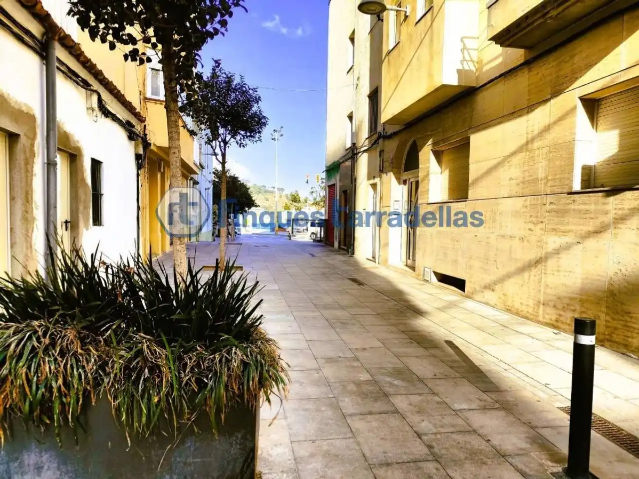 Vista exterior de Estudio en venta en Blanes con Terraza y Alarma