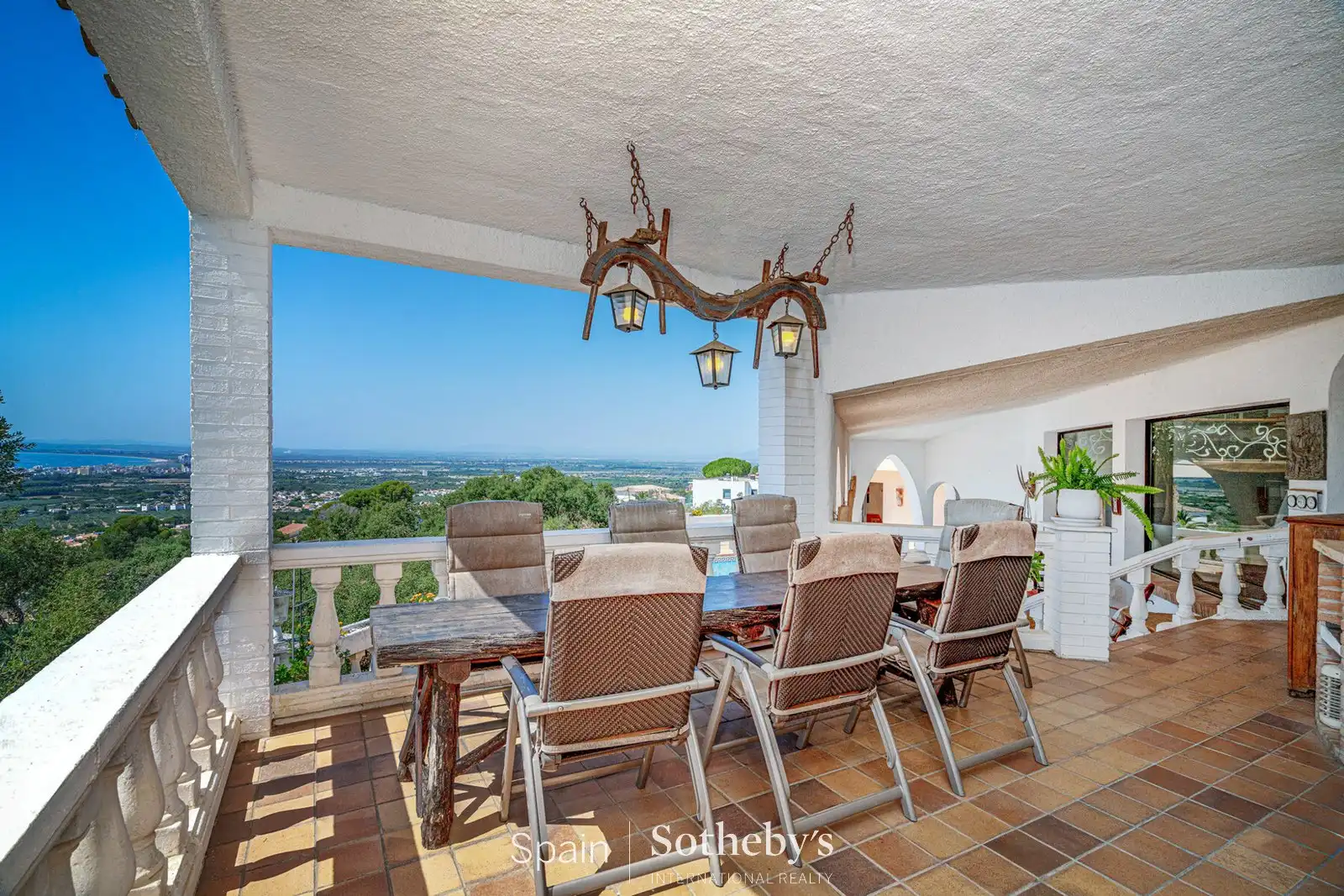 House with pool for sale in Carrer Osca, imagen 27