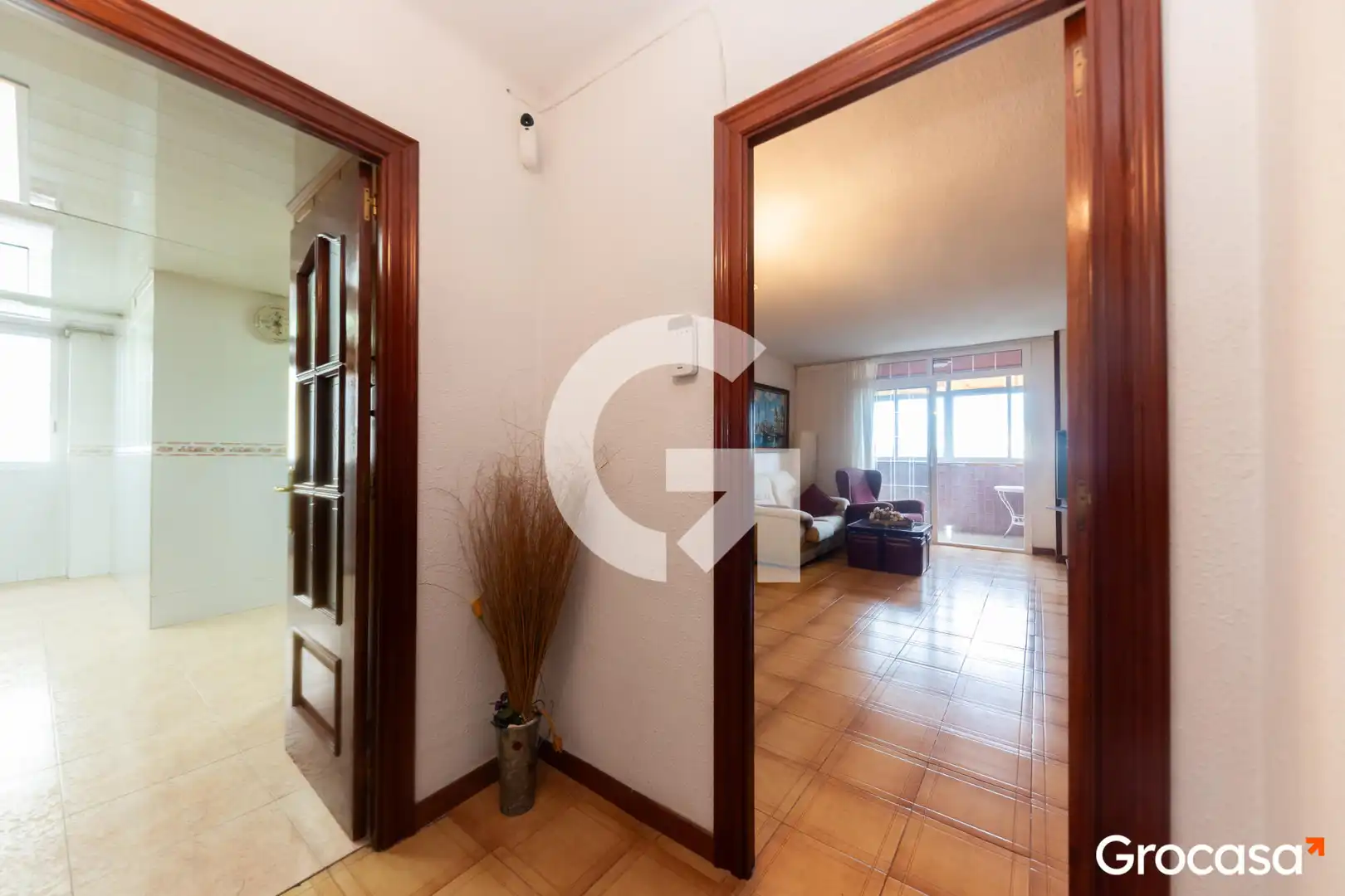 Flat for sale in L'Hospitalet de Llobregat  with Heating, Oven and Balcony