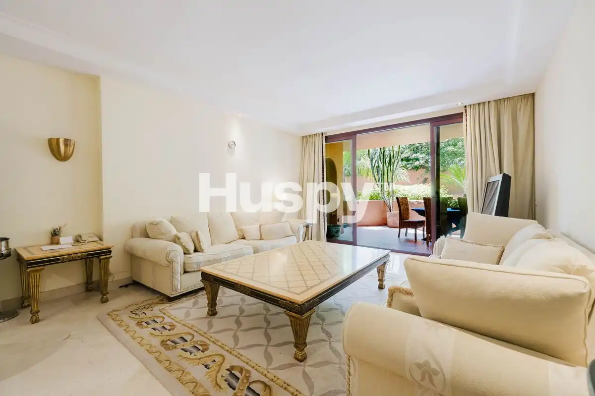 Flat for sale in Estepona, Málaga