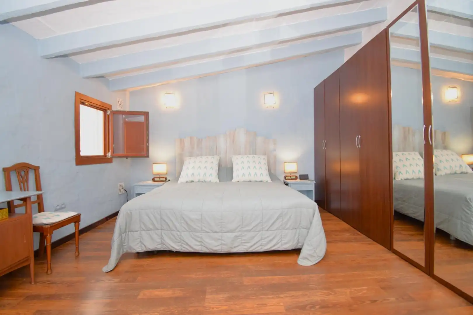 Schlafzimmer von Haus oder Chalet zum Verkauf in Muro mit Klimaanlage, Heizung und Privatgarten