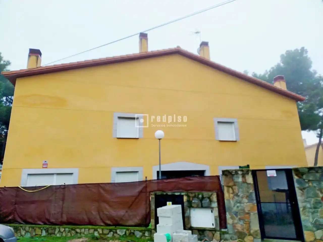 Vista exterior de Casa o xalet en venda en Cadalso de los Vidrios amb Calefacció, Jardí privat i Terrassa