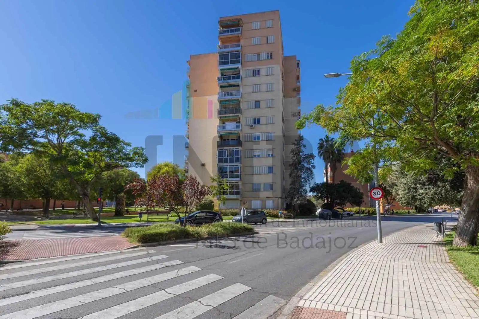 Vista exterior de Pis en venda en Valdepasillas - La Paz - Huerta Rosales