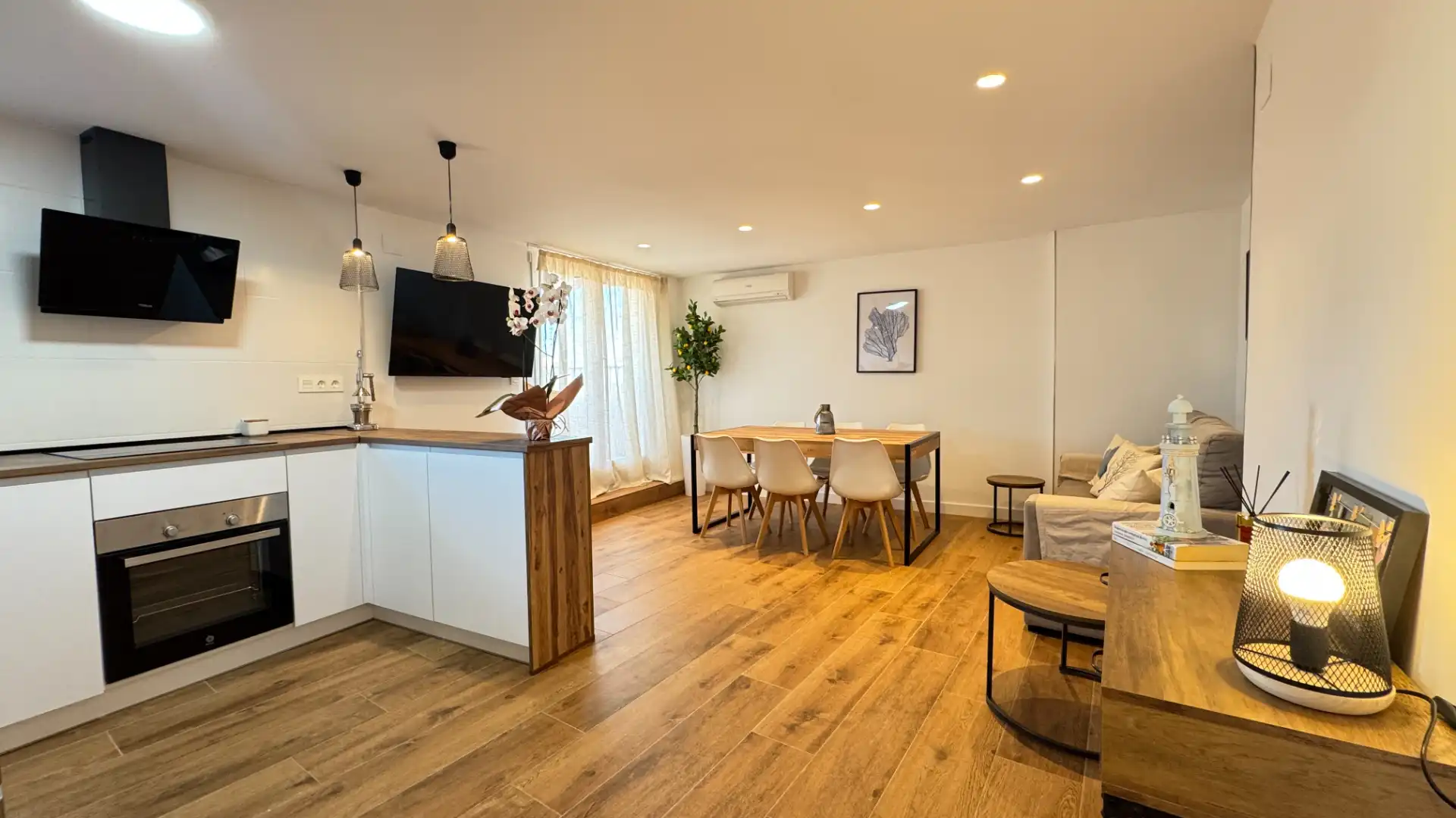 Esszimmer von Wohnung zur Miete in Motril mit Klimaanlage, Parkett und Terrasse