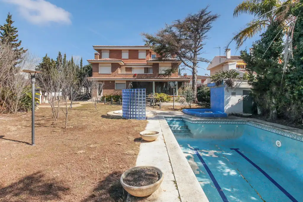 Jardí de Casa o xalet en venda en Cambrils amb Aire condicionat, Calefacció i Jardí privat