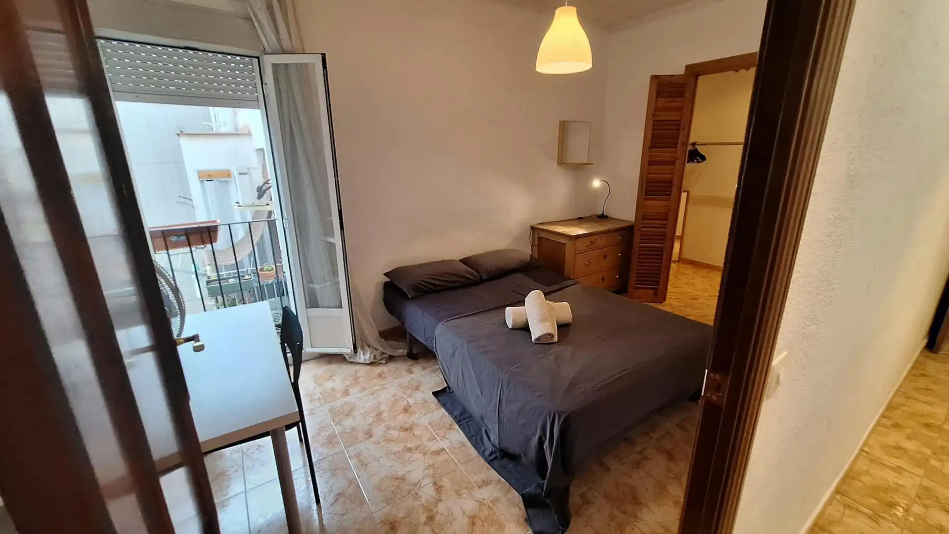 Habitación de Piso para compartir en Barcelona con Calefacción, Amueblado y Lavadora