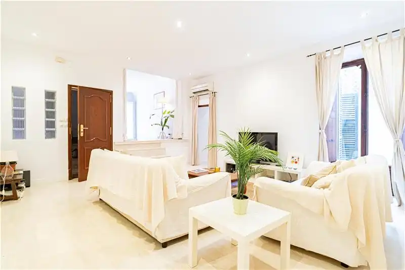 Wohnzimmer von Erdgeschoss zum Verkauf in  Palma de Mallorca mit Klimaanlage und Terrasse