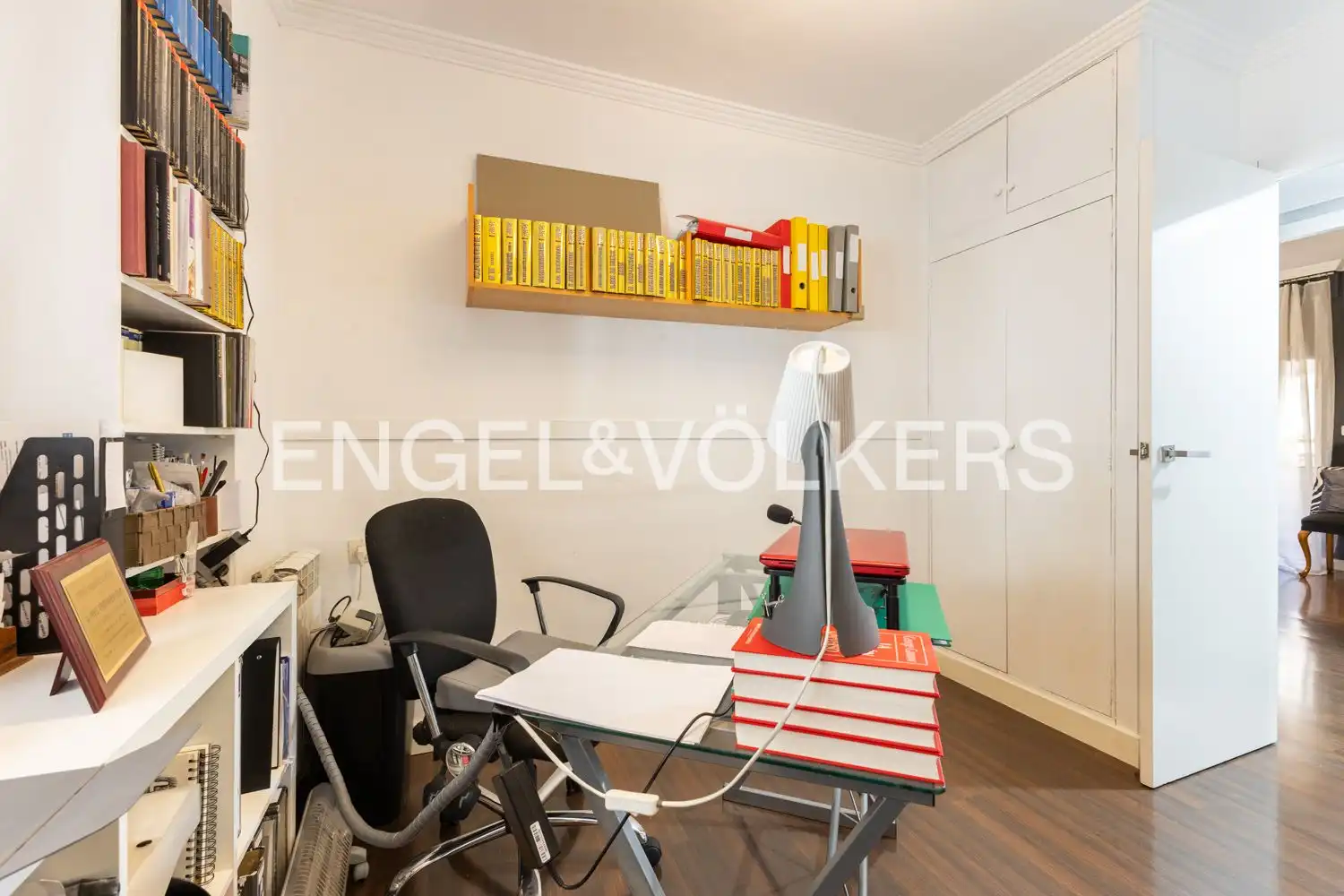 Wohnung zum Verkauf in Valencia mit Klimaanlage, Heizung und Parkett