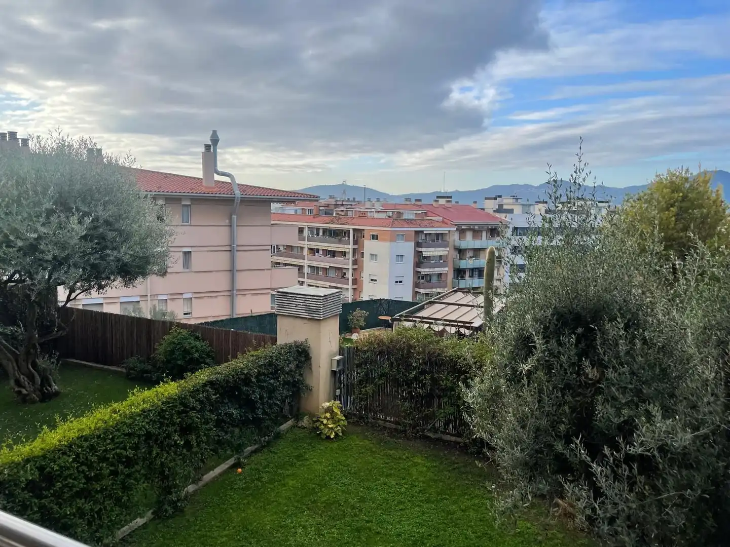 Vista exterior de Piso en venta en Sant Feliu de Llobregat con Aire acondicionado, Calefacción y Terraza