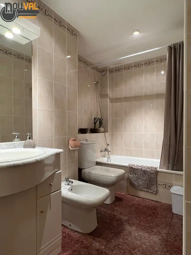 Baño de Casa adosada de alquiler en Cullera con Terraza, Amueblado y Balcón
