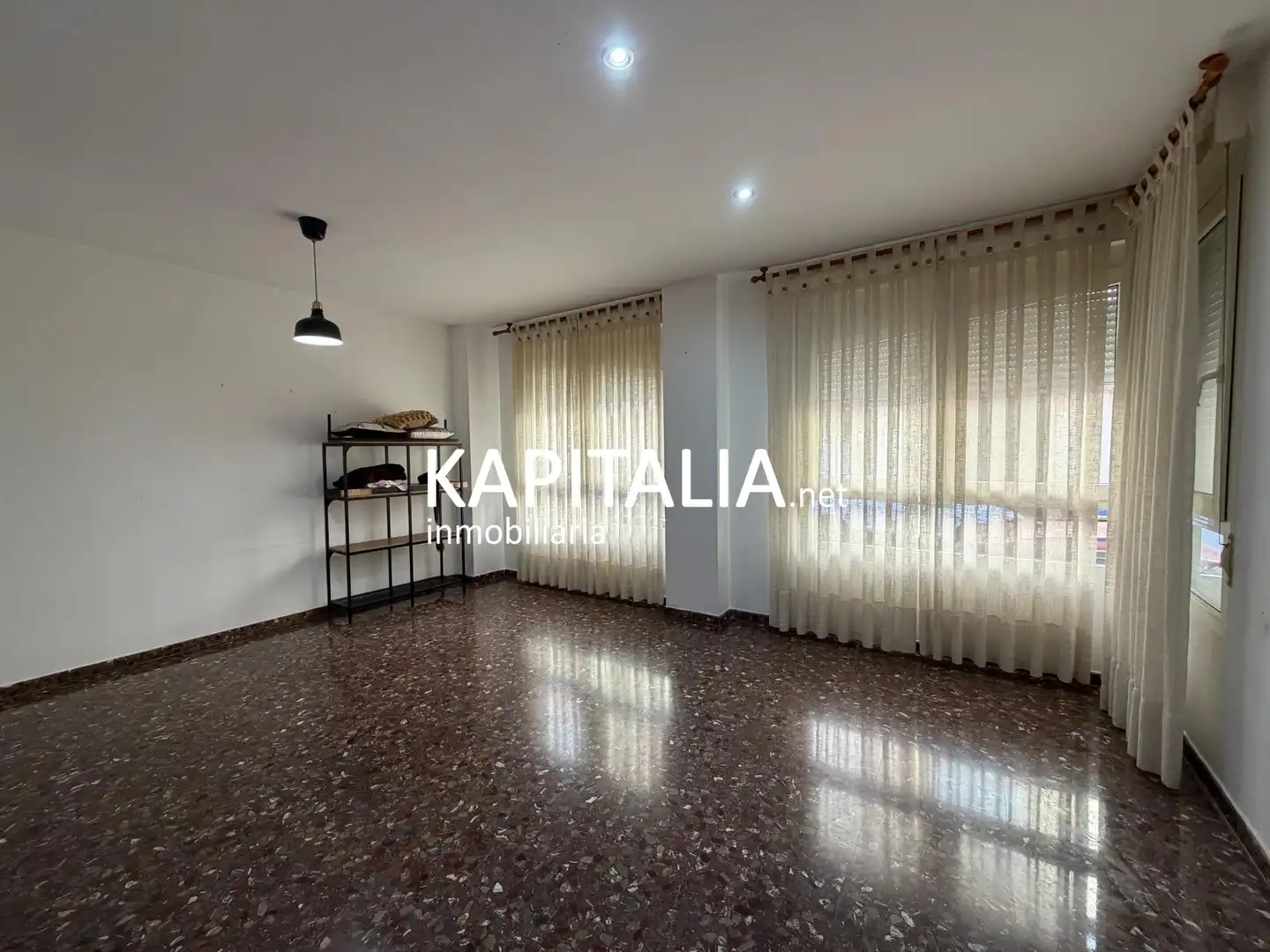 Piso de alquiler en El Llombo