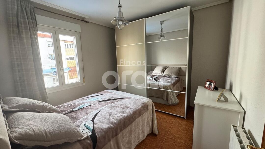 Schlafzimmer von Wohnung zum Verkauf in Santurtzi  mit Heizung und Möbliert