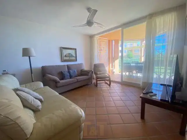 Wohnzimmer von Wohnungen zum Verkauf in Islantilla mit Klimaanlage, Heizung und Terrasse