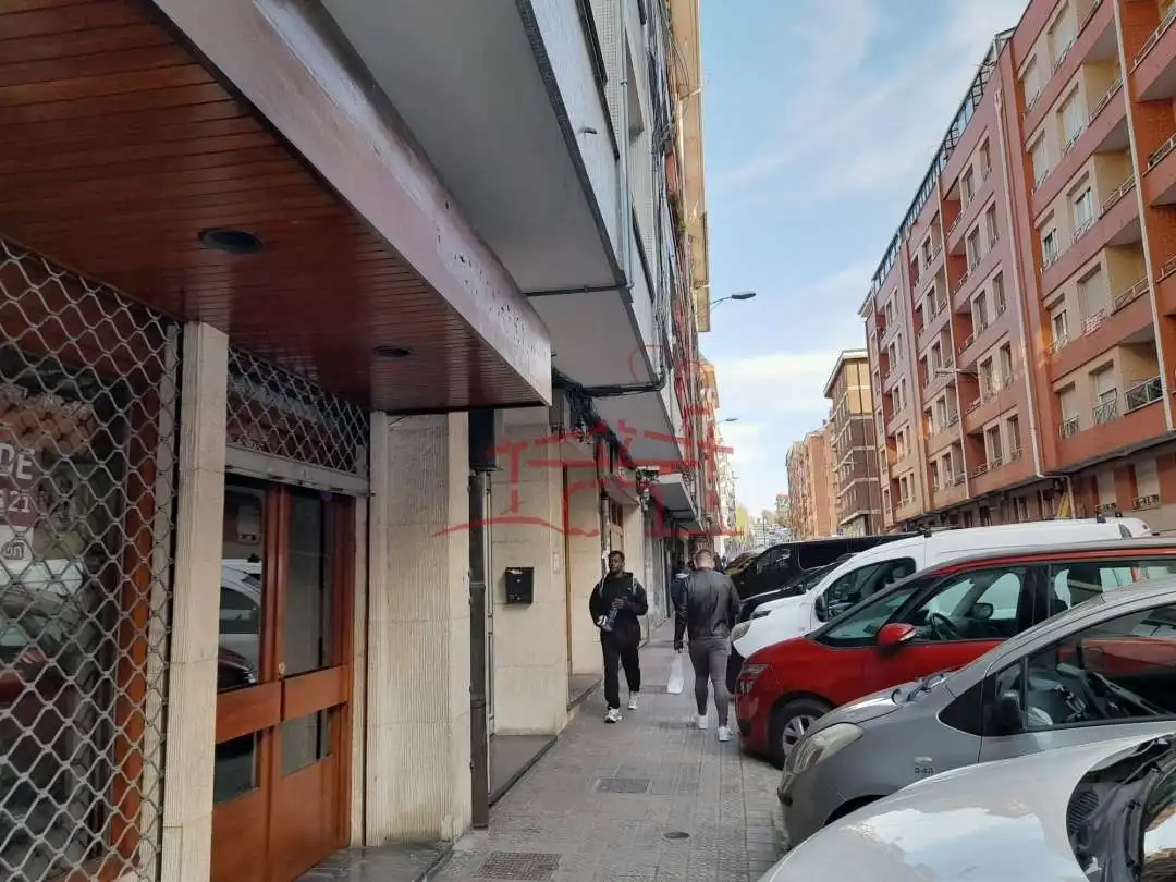 Locale commerciale in vendita a Durango, imagen 2