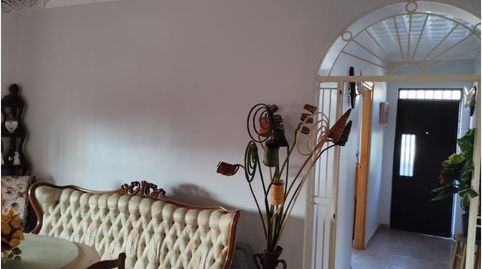 REF 24131  CASAPISO en ZONA POBLADO para ENTRAR A VIVIR