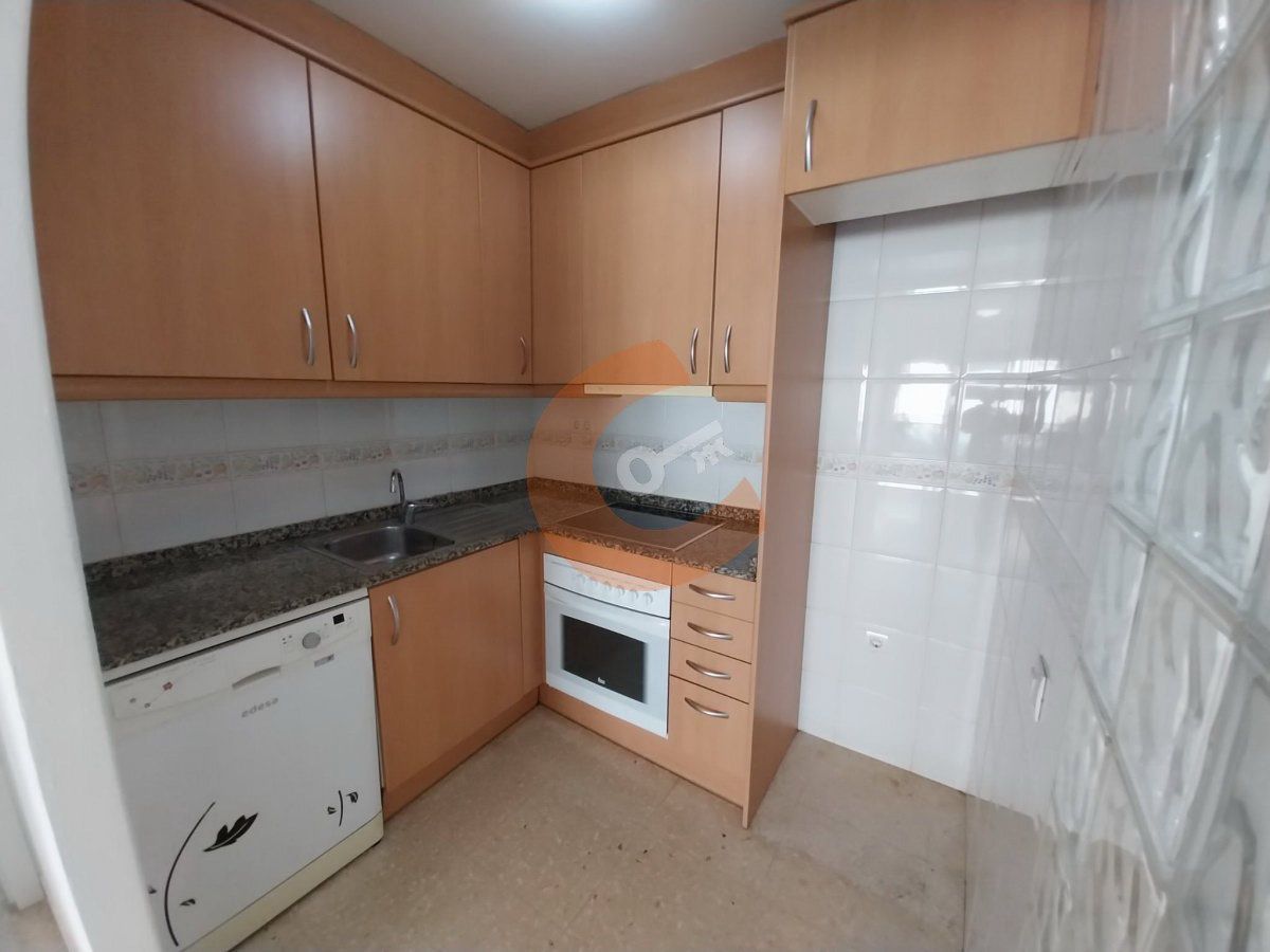 Kitchen of Flat for sale in El Vendrell  with Air Conditioner, Heating and Balcony