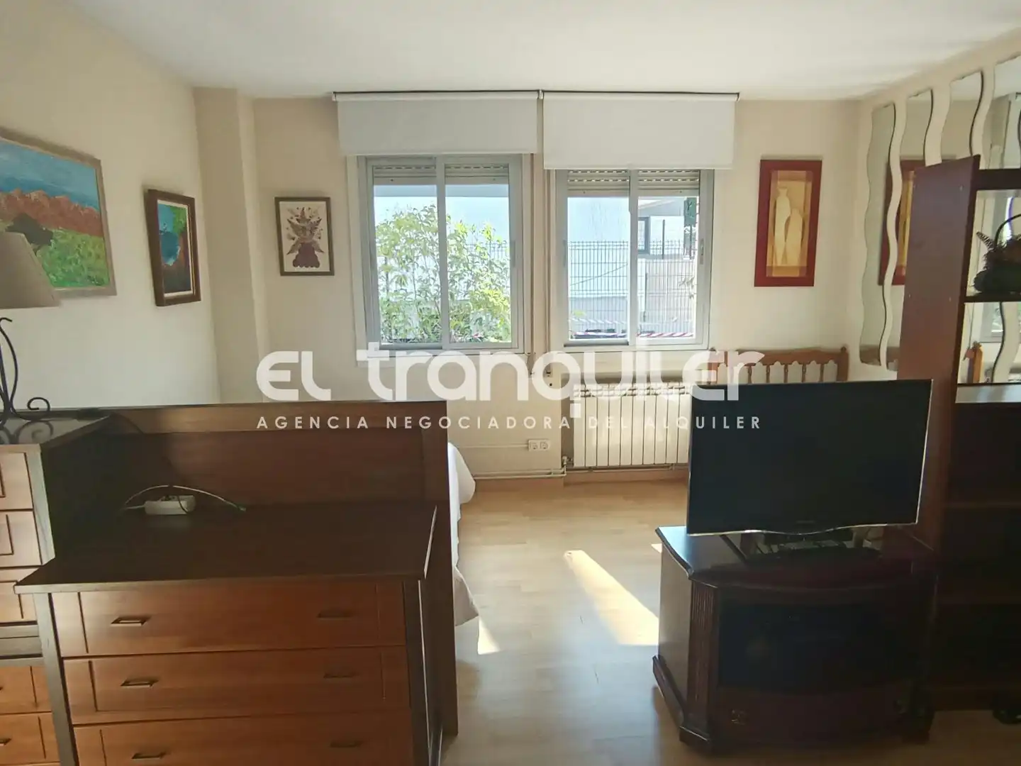Bedroom of Study for rent in Pozuelo de Alarcón  with Swimming Pool, Furnished and Washing machine