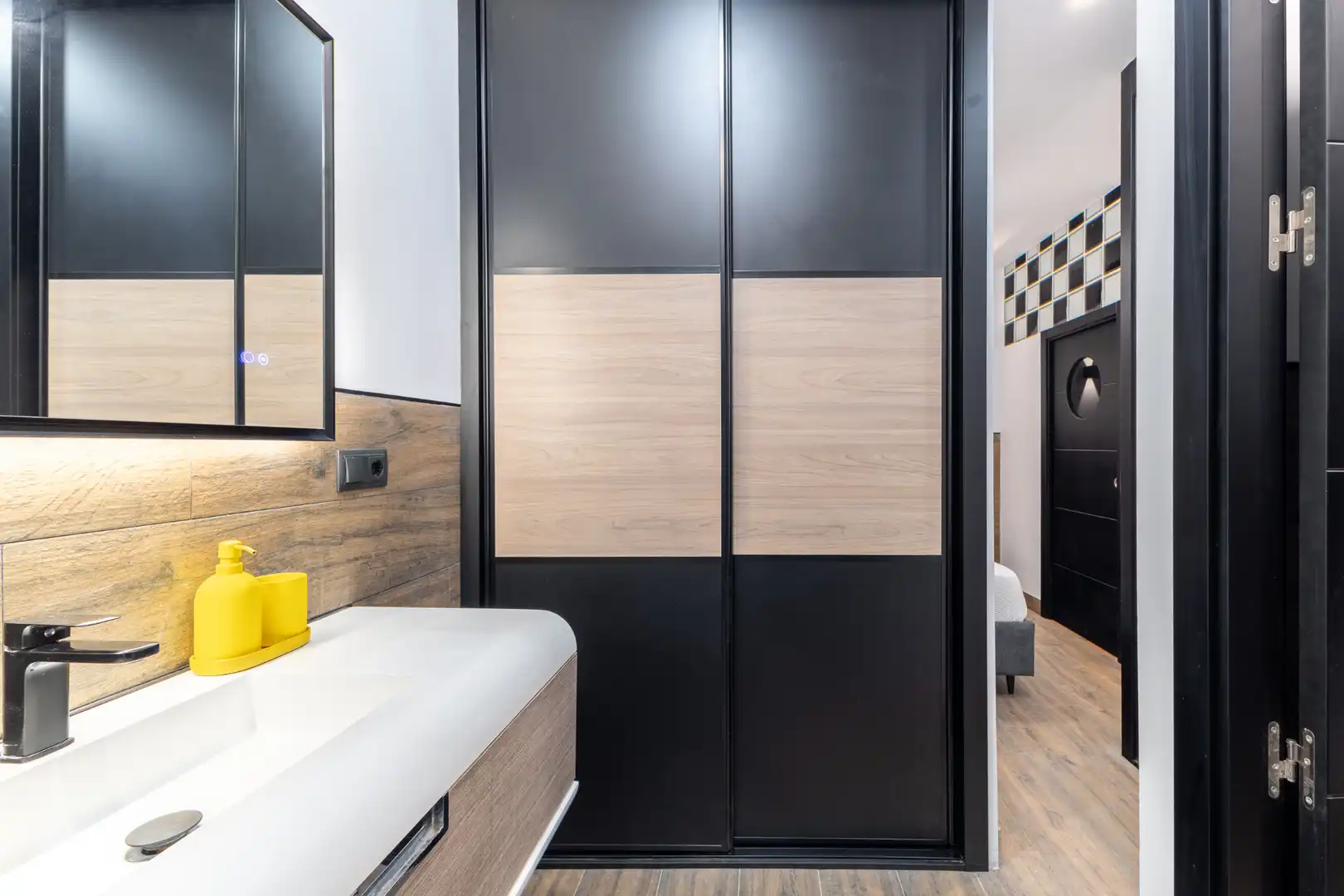 Baño de Apartamento de alquiler en Madrid con Aire acondicionado, Calefacción y Amueblado
