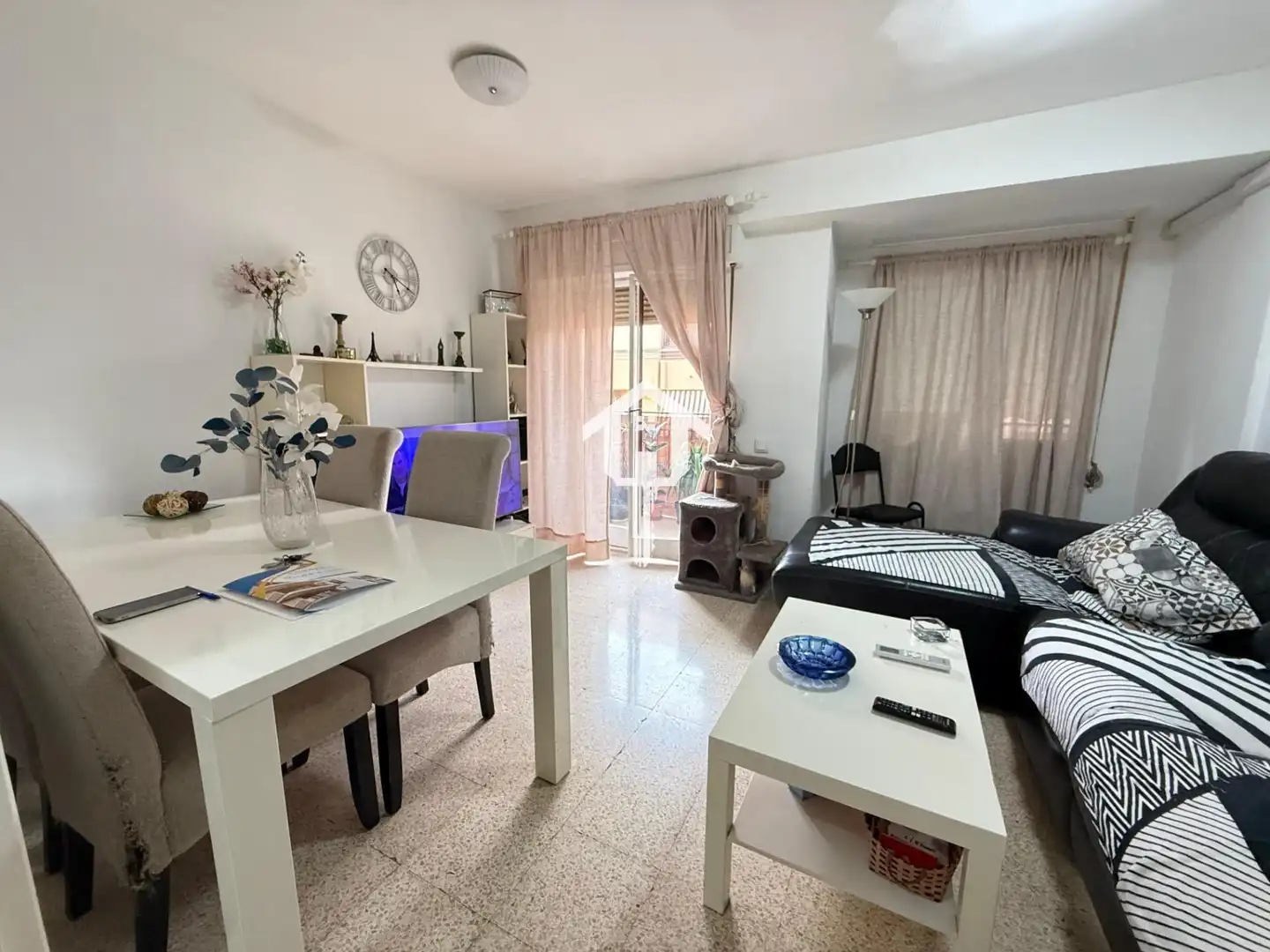 Sala d'estar de Pis en venda en Alicante / Alacant amb Aire condicionat, Moblat i Balcó
