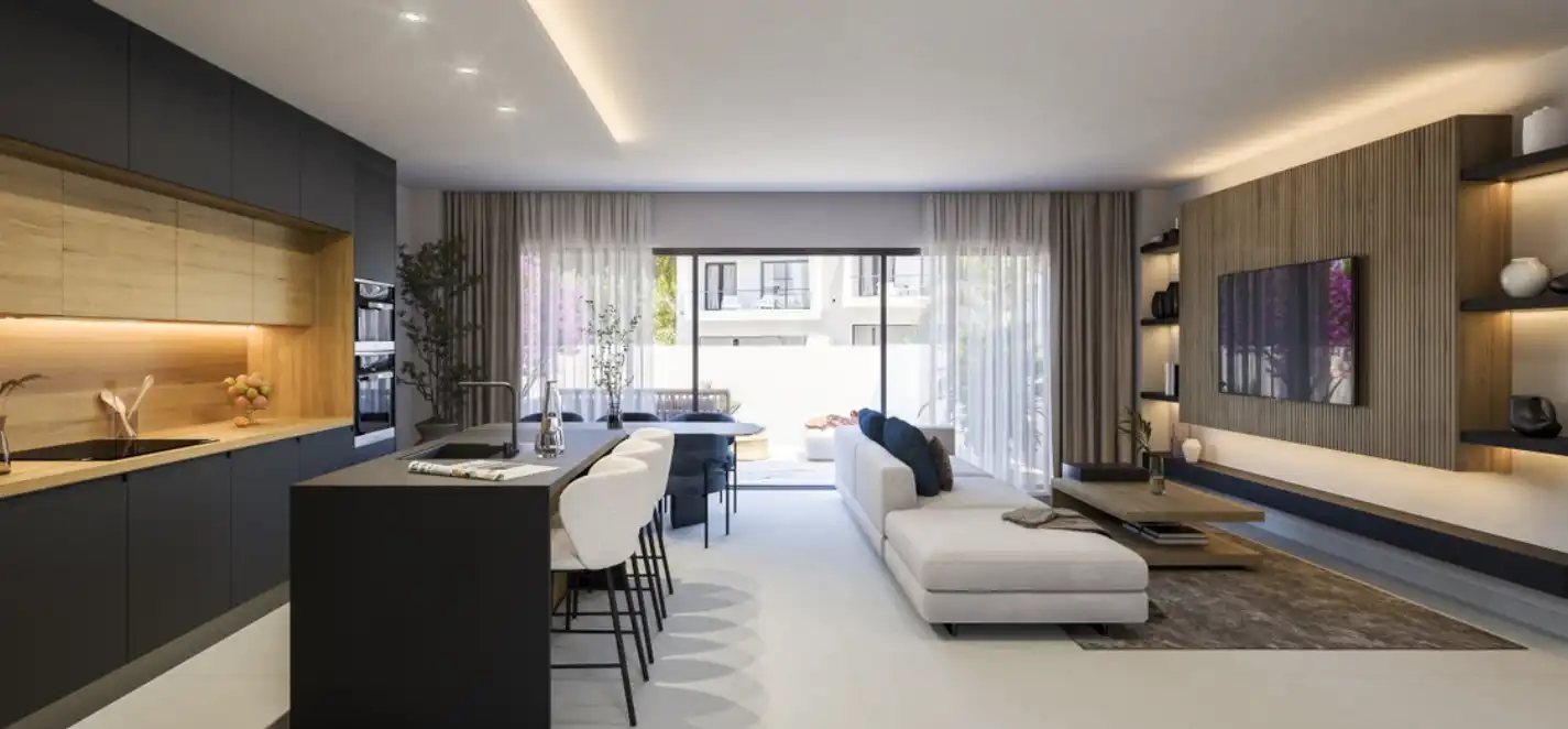 Sala d'estar de Casa adosada en venda en Benahavís amb Aire condicionat, Jardí privat i Terrassa