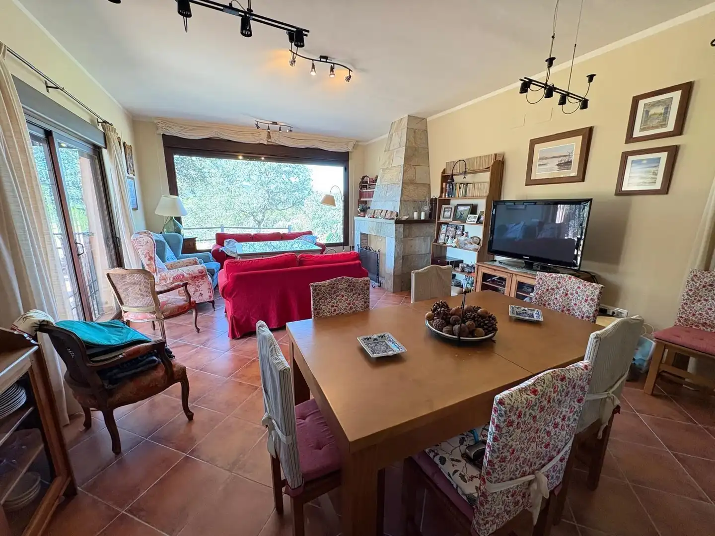 Sala de estar de Finca rústica en venta en Espiel con Aire acondicionado y Jardín privado