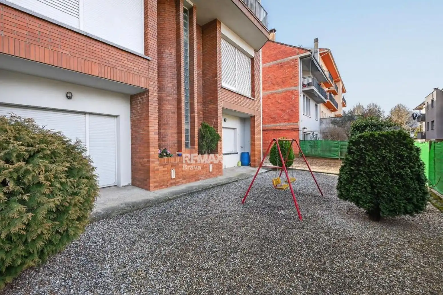 Parking of Houses for sale in Olot  with Air Conditioner, Private garden and Terrace