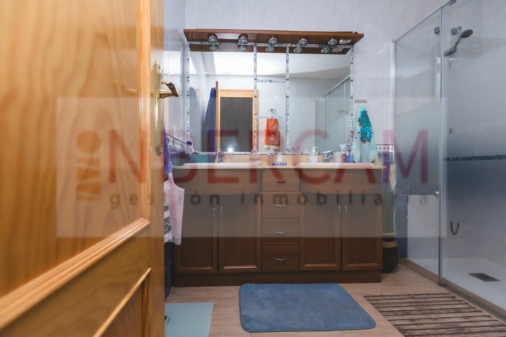 Baño de Piso en venta en El Ejido con Aire acondicionado, Terraza y Amueblado