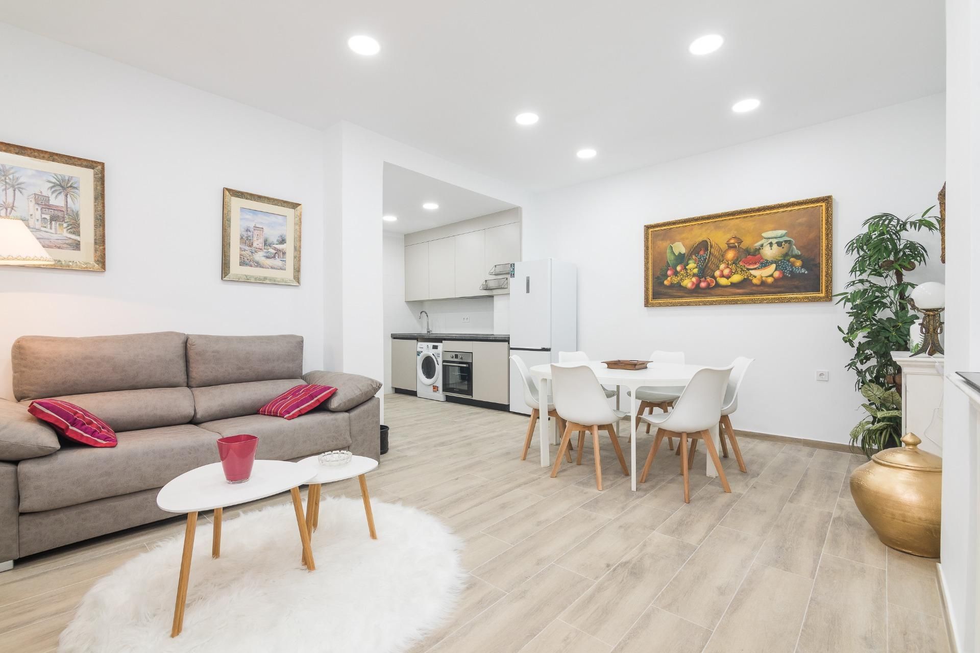 Flat to rent in Calle JOSE MARIA BUCK, Pont Nou - Corazón de Jesús