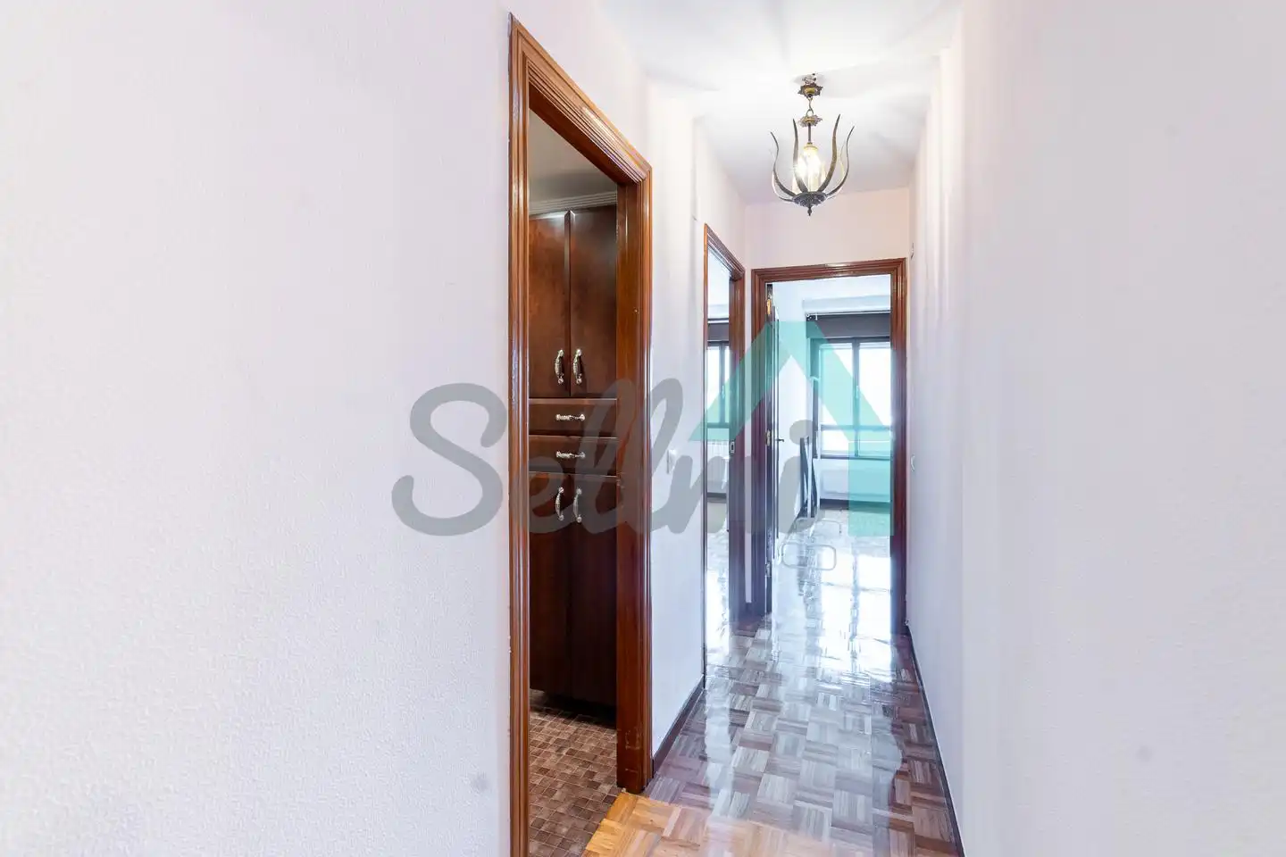 Piso de alquiler en Oviedo  con Calefacción, Parquet y Amueblado