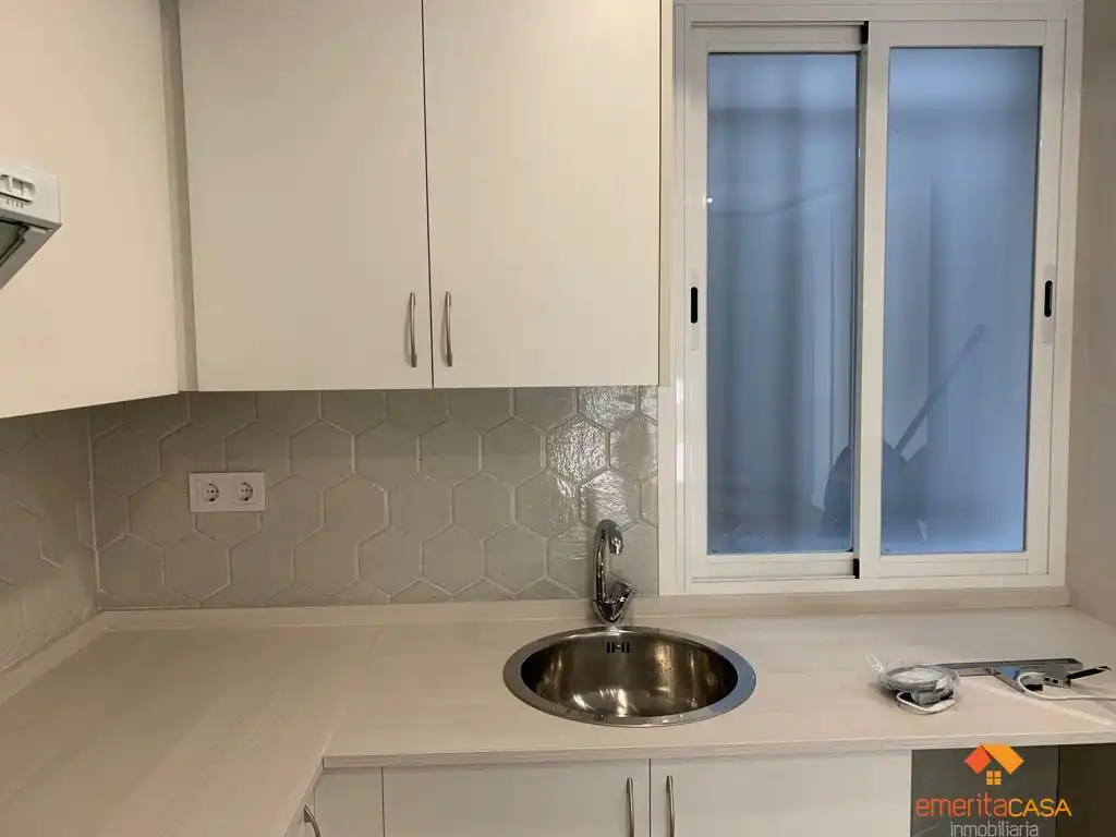 Cocina de Apartamento de alquiler en Mérida con Aire acondicionado, Trastero y Balcón
